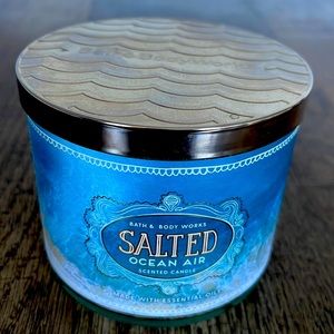 Bathe & Body Work Candle